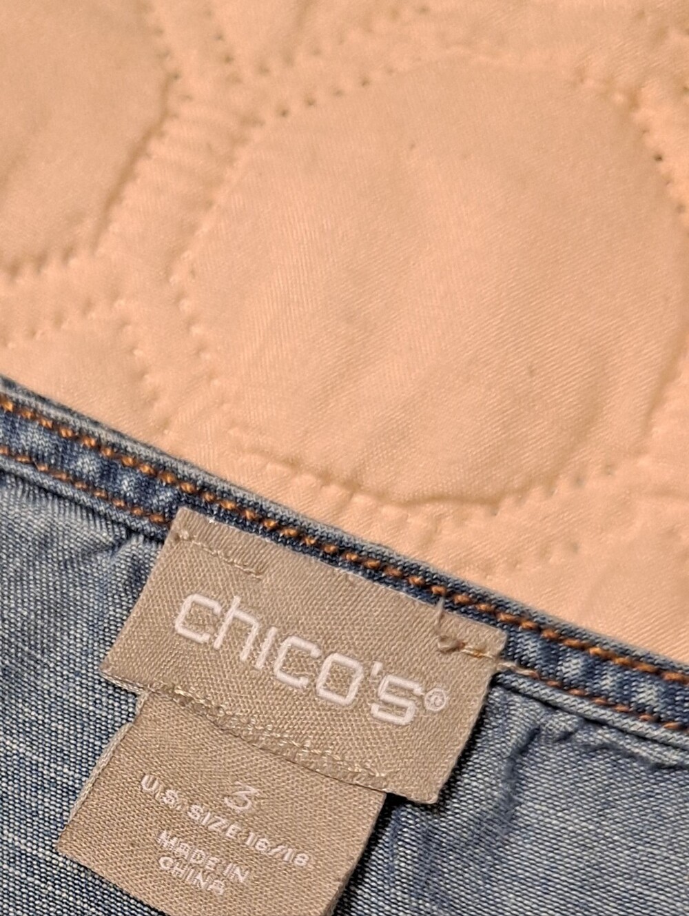 Chico's Sz 3 Denim-Look Sleeveless Tank Top in Blue - Picture 4 of 7
